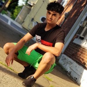 Meet your Posher, Taylor